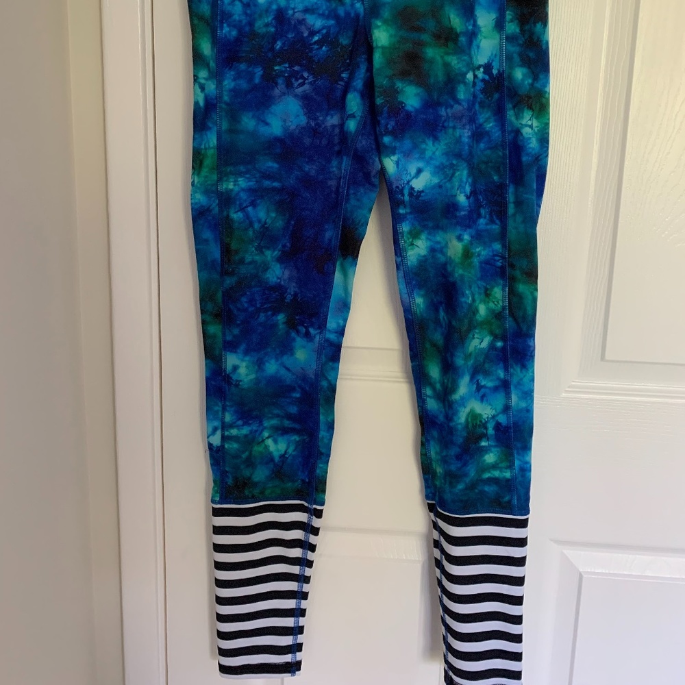 champion- blue and stripped leggings